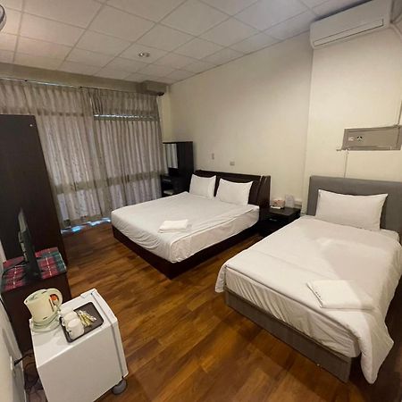 Malaya Guest House Putaj Kültér fotó