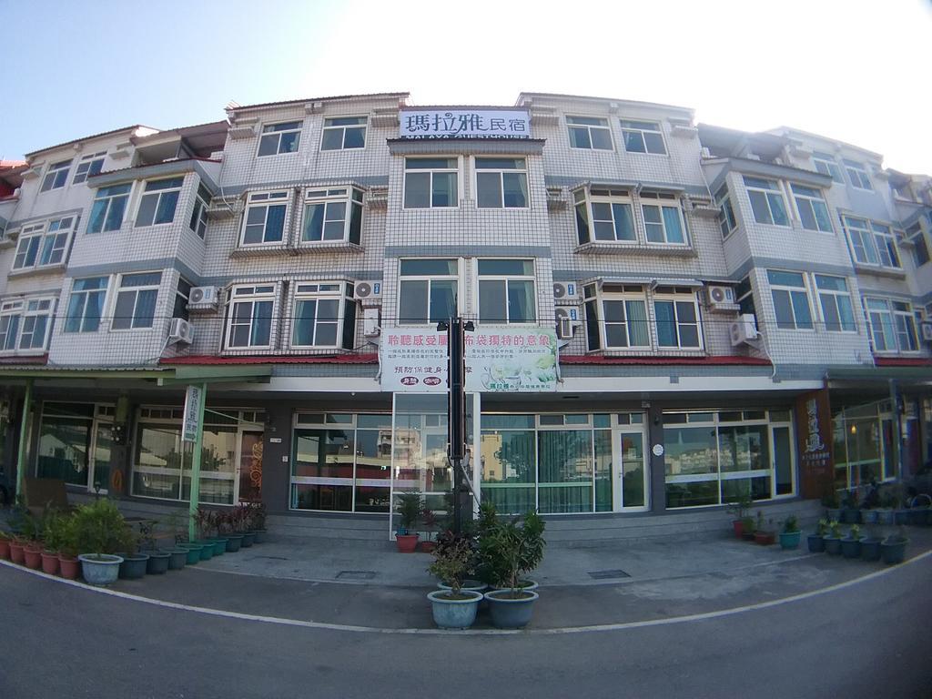 Malaya Guest House Putaj Kültér fotó
