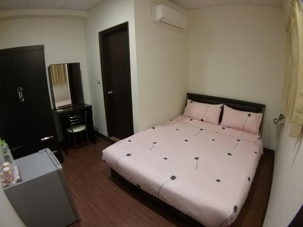 Malaya Guest House Putaj Kültér fotó